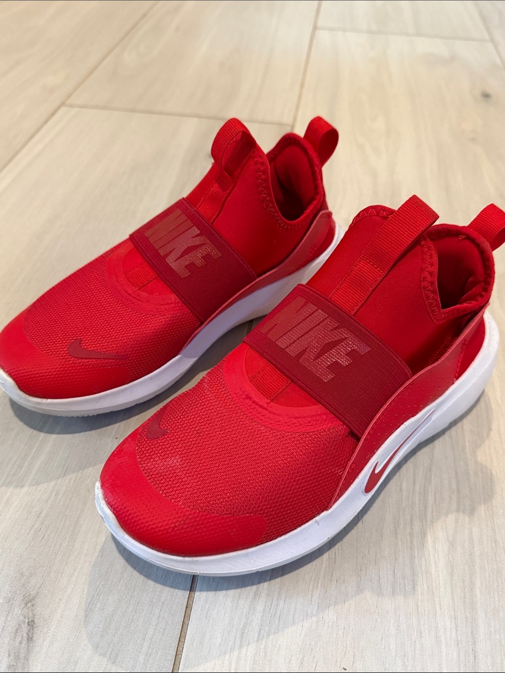 Nike Kids Flex Runner Slip-On Sneakers in Red and White, size 4